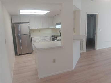 Here's your handy, efficient kitchen