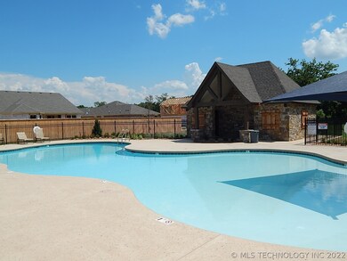 7301 S Nyssa Ave, Broken Arrow, OK 74011 - photo 3
