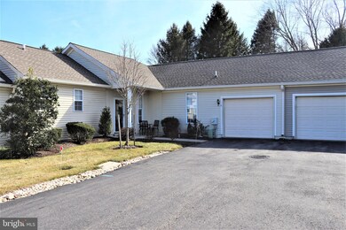 4 W Hunt Master Hollow unit 132, Glen Mills, PA 19342 - photo 2