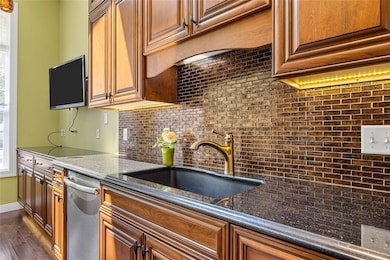 Granite counters & Cherry Cabinets