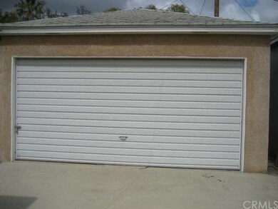 LARGE 2 CAR GARAGE