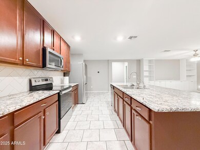 3349 W Donner Dr, Phoenix, AZ 85041 - photo 6