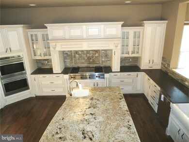 1044 Azlen Ln, Chalfont, PA 18914 - photo 4