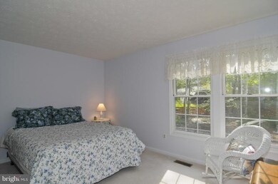 10400 Stansfield Rd, Laurel, MD 20723 - photo 4