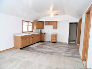 8 New York Ave, Rensselaer, NY 12144 - photo 2