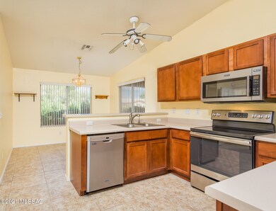 7860-danforth_mls-11