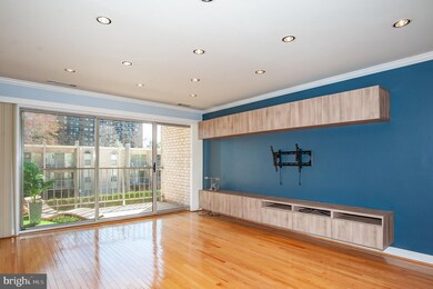 31 Canterbury Square unit 301, Alexandria, VA 22304 - photo 4