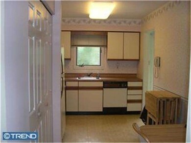 1747 W Chester Pike unit 37, Havertown, PA 19083 - photo 6