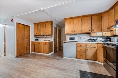 151 Pearl St, Manchester, NH 03104 - photo 5