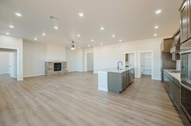 509 Savannah St, Odessa, TX 79765 - photo 6