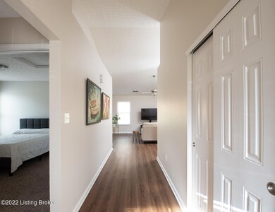 9011 Teak Dr, Louisville, KY 40228 - photo 4