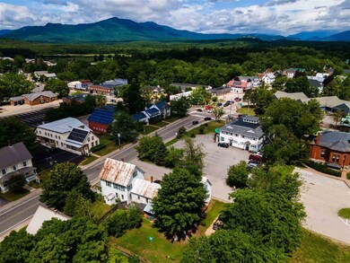 27 Pleasant St, Conway, NH 03818 - photo 2