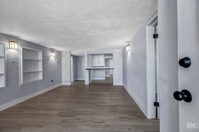 113 Lucard St, Taft, CA 93268 - photo 4