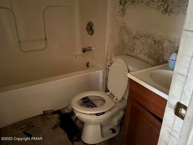 124, Cresco, PA 18326 - photo 5