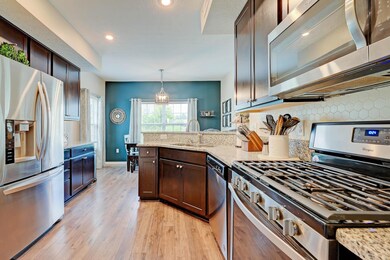 5891BluestoneWay_Hommati102-11