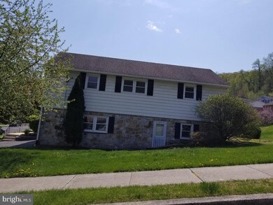 316 Friedensburg Rd, Reading, PA 19606 - photo 2