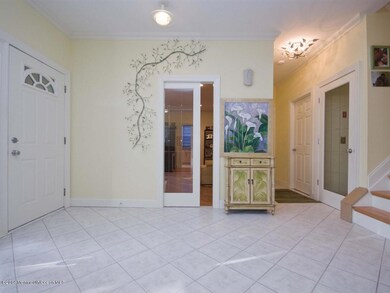 004_FOYER