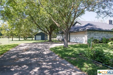 879 Little Elm Loop, Temple, TX 76501 - photo 3