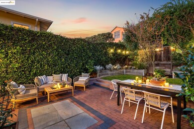 6218 Manoa St, Oakland, CA 94618 - photo 7