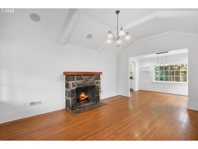 918 Lake Front Rd, Lake Oswego, OR 97034 - photo 3