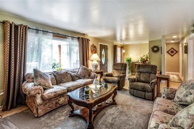 Living Room w/Hardwood Floors