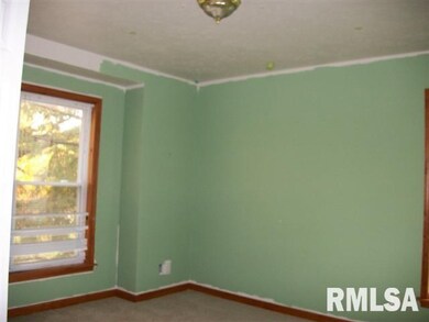 324 N Mclean St, Lincoln, IL 62656 - photo 7