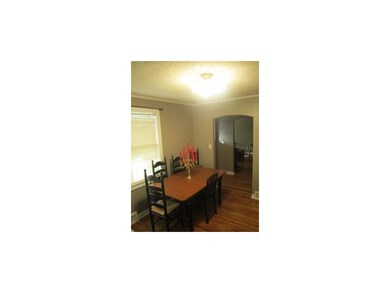 Formal Dining