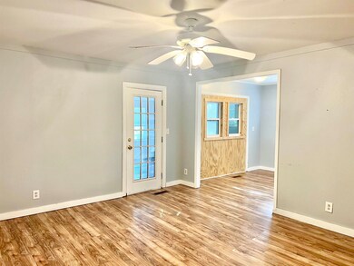 89 Stanley Dr, Crawfordville, FL 32327 - photo 3