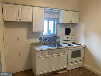 725 W Broad St unit 2, Quakertown, PA 18951 - photo 5