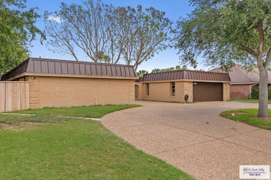 5210 Palm Valley Dr S, Harlingen, TX 78552 - photo 2