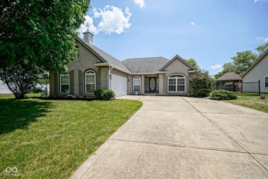 453 Acorn Dr, Whiteland, IN 46184 - photo 2