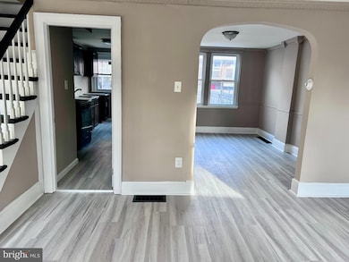 2782 N Constitution Rd, Camden, NJ 08104 - photo 5