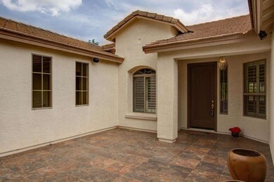 004_Courtyard