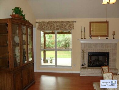 1812 Lancaster St, San Marcos, TX 78666 - photo 4