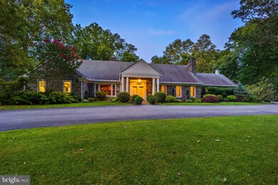 913 Weldon Ln, Bryn Mawr, PA 19010 - photo 3