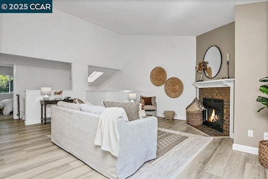 2414 Heatherleaf Ln, Martinez, CA 94553 - photo 3