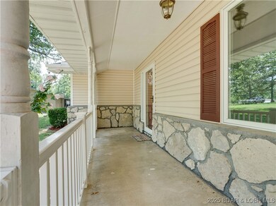 covered front porch to relax