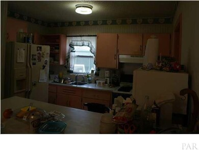 Great kitchen with a large bar