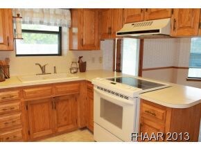 111 E Blancas Dr, Copperas Cove, TX 76522 - photo 7