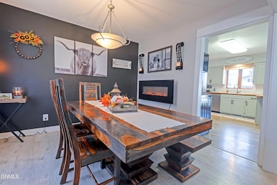 1215 University Ave, Williston, ND 58801 - photo 7