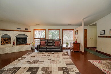 2422 Pinebrook Cir, Medford, OR 97504 - photo 5