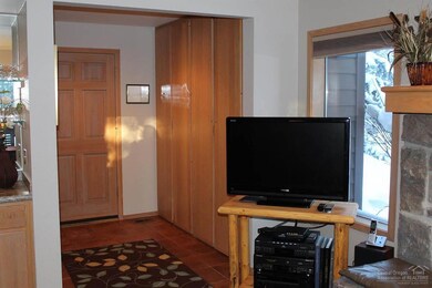 57402 Beaver Dr, Bend, OR 97707 - photo 3