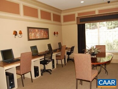 122 Yellowstone Dr unit 306, Charlottesville, VA 22903 - photo 2