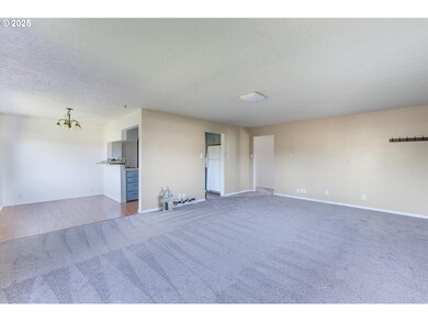 3102 Columbia Heights Rd, Longview, WA 98632 - photo 6