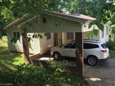 407 Gilmer Street Extension, Reidsville, NC 27320 - photo 2