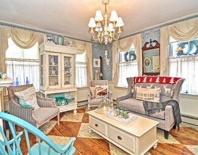 122 N Main St, Uxbridge, MA 01569 - photo 6