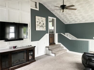 10 Schofield St, West Warwick, RI 02893 - photo 3