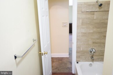 810 S 6th St unit B, Camden, NJ 08103 - photo 6