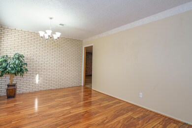 100 Crestwood Dr, Longview, TX 75601 - photo 3