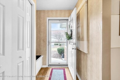 05-290-Barrington-Cir-WindowStill-Real-E